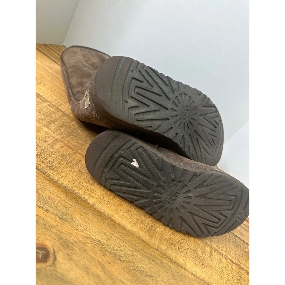 UGG Australia‎ Classic Tall Brown Suede Shearling Boots Chocolate size 7